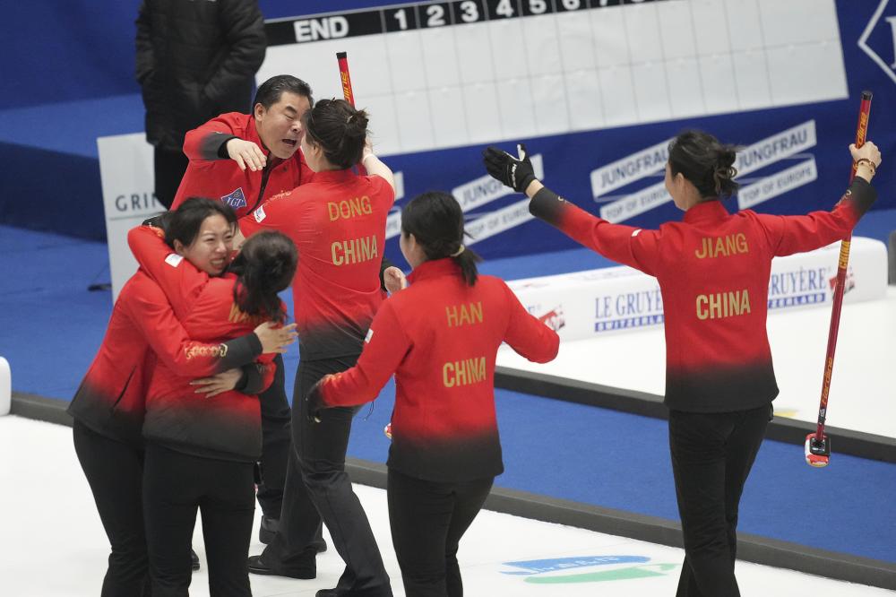 Shams：富保罗已告知独行侠，若不承诺与浓眉续约就交易他